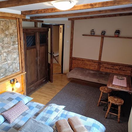 Yellow Paradise House Hrabusice Bagian luar foto