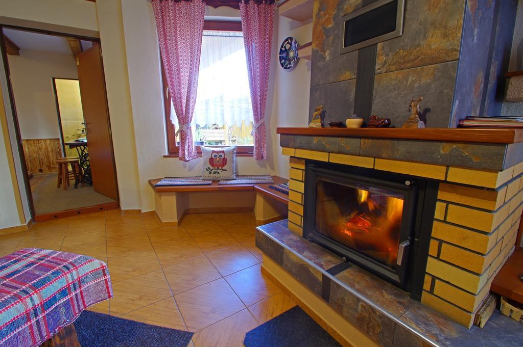 Yellow Paradise House Hrabusice Bagian luar foto