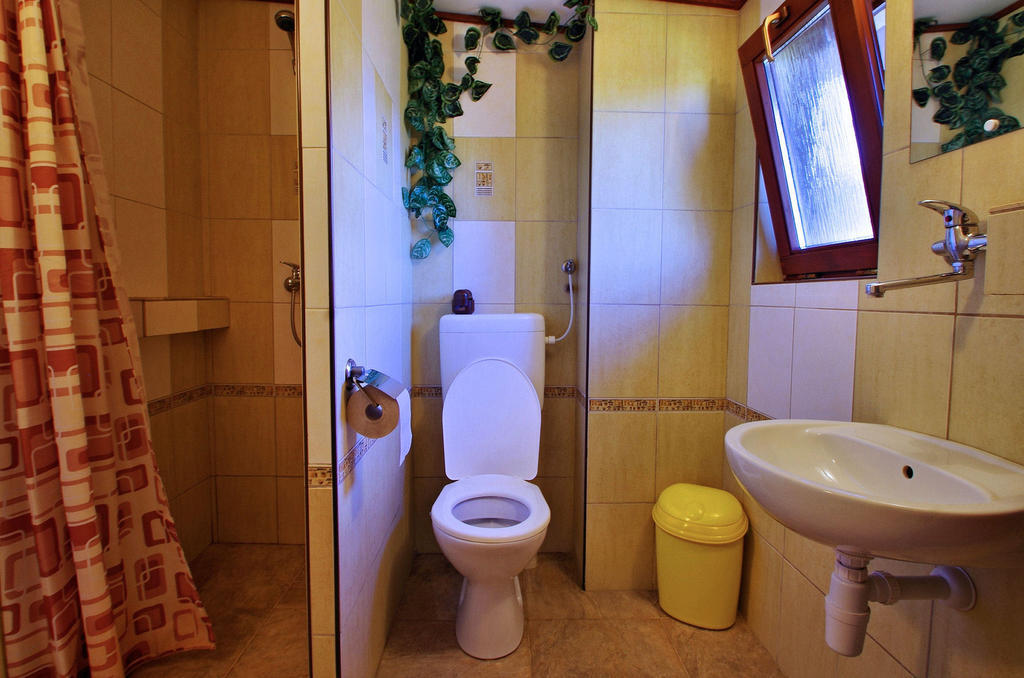 Yellow Paradise House Hrabusice Ruang foto